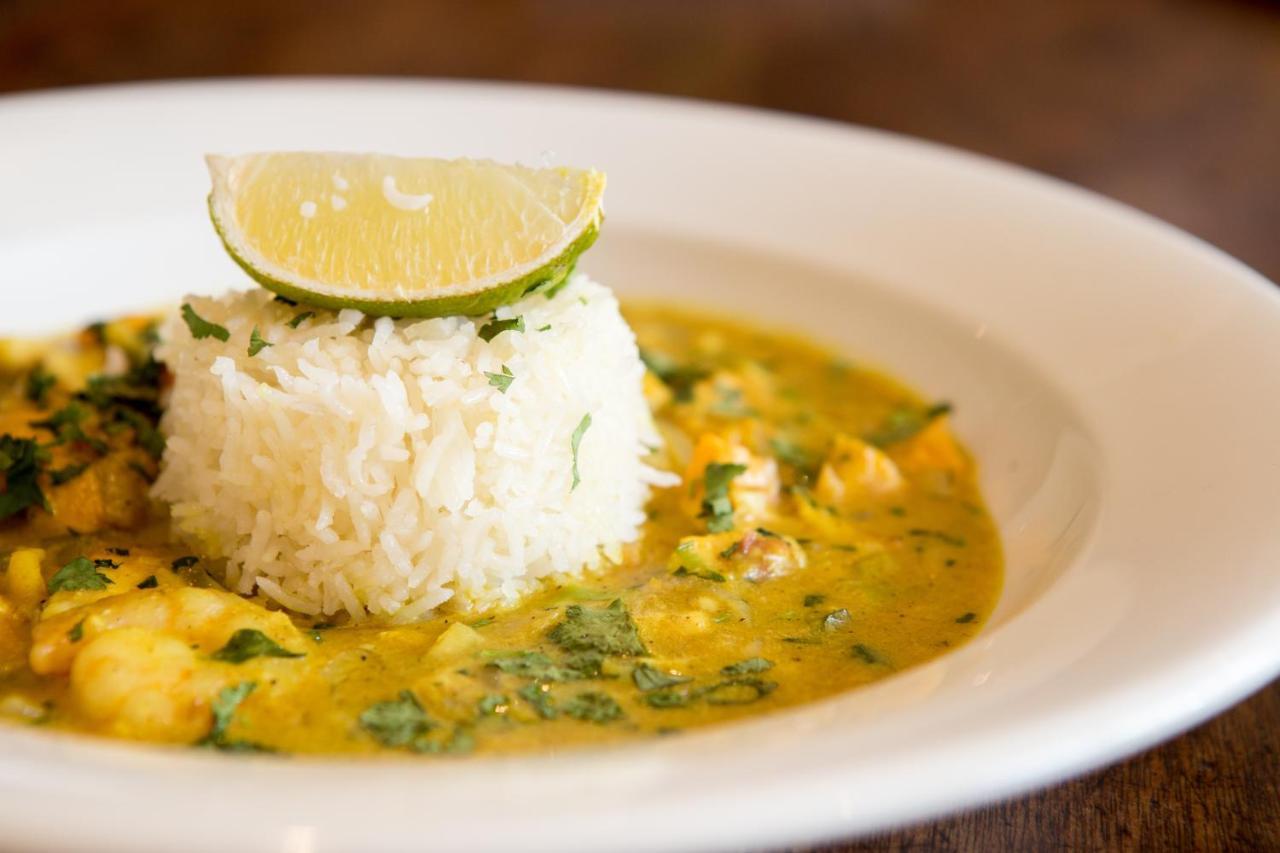Bed and Breakfast Mount Edgcumbe Royal Tunbridge Wells Exterior foto A plate of dal makhani